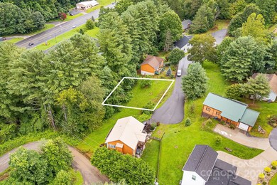 9999 Whippoorwill Way unit 6, Waynesville, NC 28786 - photo 4