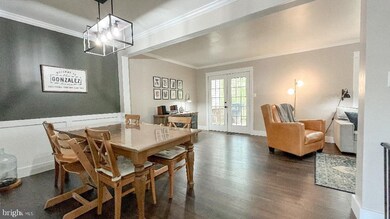 10326 Mockingbird Pond Ct, Burke, VA 22015 - photo 5