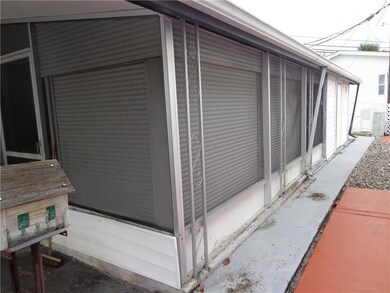 SCREENED ROOM SHUTTERS DOWN