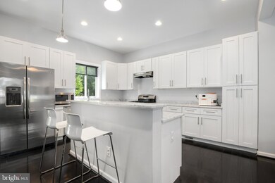 2121 Pimmit Dr, Falls Church, VA 22043 - photo 7