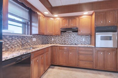 1807 W Allen St, Allentown, PA 18104 - photo 7