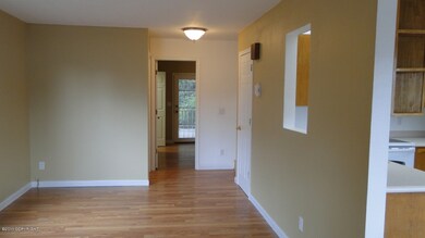 LIVING RM