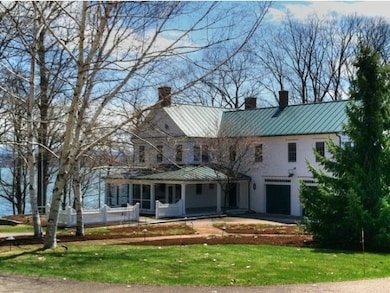 10 ac on historic Shelburne Pt