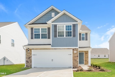 001-photo-front-view-9867473