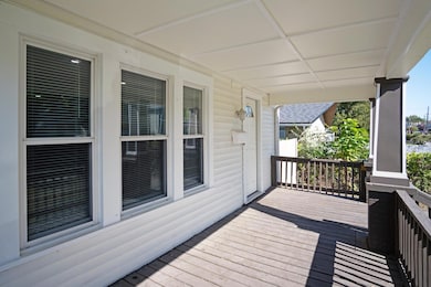 008- 1224 E 20th Ave
