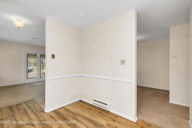 14 Ellsworth Ct, Red Bank, NJ 07701 - photo 3