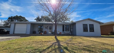 113 E Christopher Dr, Clovis, NM 88101 - photo 2