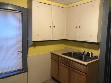 38 Baxter St, Rutland, VT 05701 - photo 2