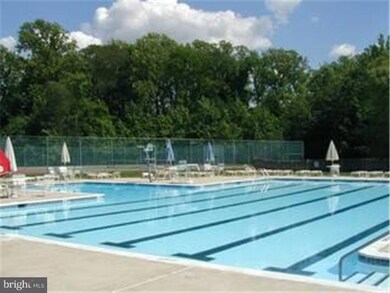 6141 Cedar Ct, Monmouth Junction, NJ 08852 - photo 2