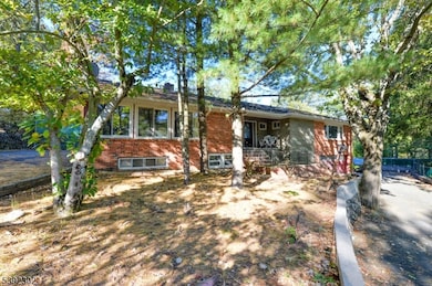 27 Edgemont Rd, West Orange, NJ 07052 - photo 2