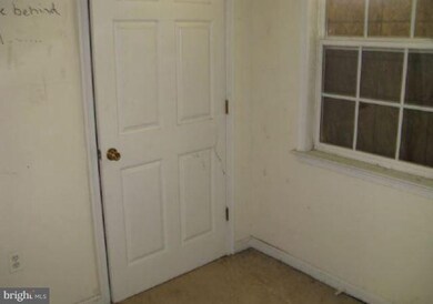 4802 Wendel Ave, Baltimore, MD 21206 - photo 6