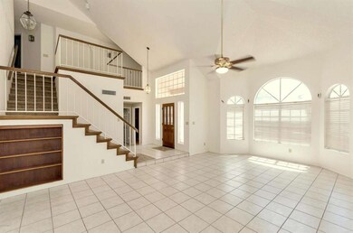 Entryway/Living Room
