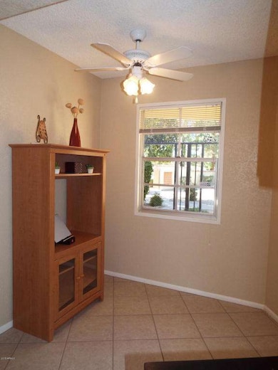 10452 W Palmeras Dr, Sun City, AZ 85373 - photo 7