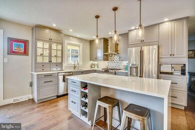 99 Great Lake Dr, Annapolis, MD 21403 - photo 4