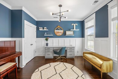 Office - Potential 5th bedroom/flex