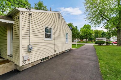 L 3227 Redding Rd079