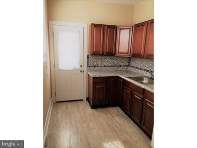 1158 Green St, Reading, PA 19604 - photo 6