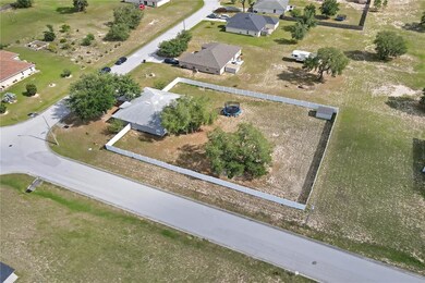 592 Hatchwood Dr, Haines City, FL 33844 - photo 2