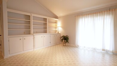 Living Room03