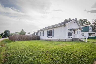 524 W 5th St, Bicknell, IN 47512 - photo 3