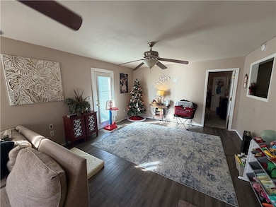 8229 Chestnut Dr, Rogers, AR 72756 - photo 4