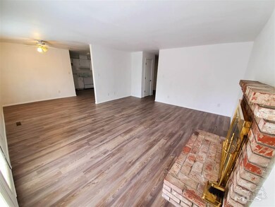 893 E Greenbrae Dr, Sparks, NV 89434 - photo 5