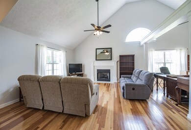 Another view of the living room! 3042 Argyle Ave, Murfreesboro, TN 37127