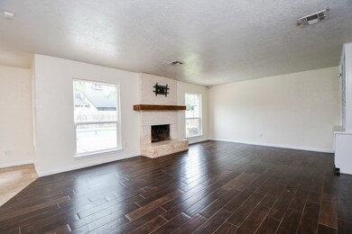 5702 Long Creek Ln, Houston, TX 77088 - photo 7