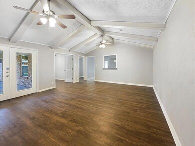 5122 Pearl Dr, North Richland Hills, TX 76180 - photo 4