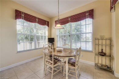 BREAKFAST NOOK WITHCORNER WINDOWS