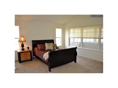 106 Windsor Cir unit 23, Aurora, OH 44202 - photo 4