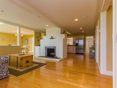 93 Jewelers Ave, East Falmouth, MA 02536 - photo 4