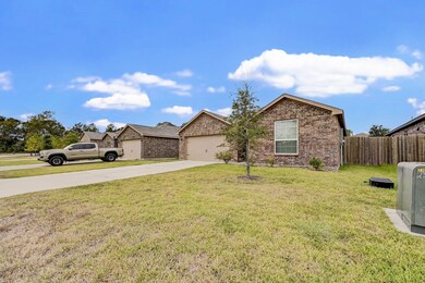 25465 Black Spruce Dr, Cleveland, TX 77328 - photo 4