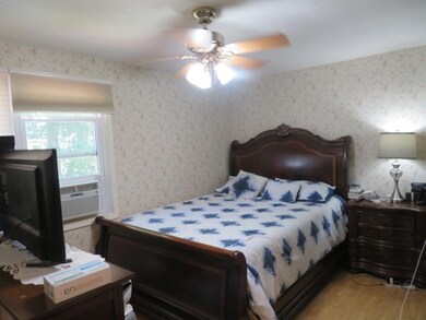 36 Catalpa St, Worcester, MA 01603 - photo 7