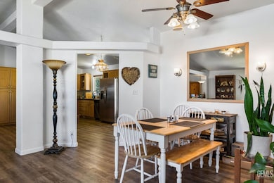 600 S Dennison Rd unit 65, Tehachapi, CA 93561 - photo 4