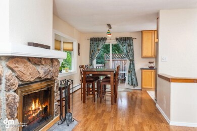 Dining Area 8063-SMALL