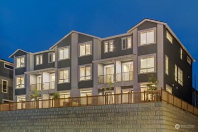 3710 W Mukilteo Blvd unit B, Everett, WA 98203 - photo 2