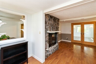 87 Butternut Ln, Methuen, MA 01844 - photo 4
