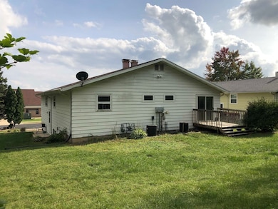 705 Willow Run St, Cottage Grove, WI 53527 - photo 4