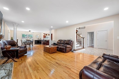 67 Moscow Rd, Jefferson, MA 01522 - photo 7