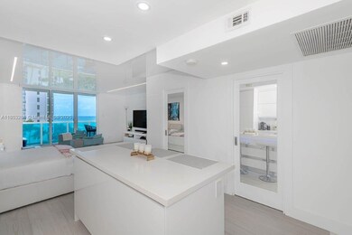Roney Palace unit 811, Miami Beach, FL 33139 - photo 4