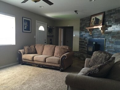Greer.livroom