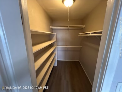 555 S Royal Crest Cir unit 9, Las Vegas, NV 89169 - photo 6