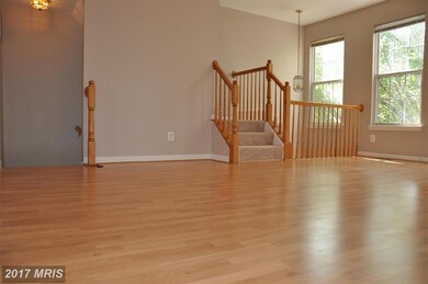 2552 James Madison Cir, Herndon, VA 20171 - photo 4