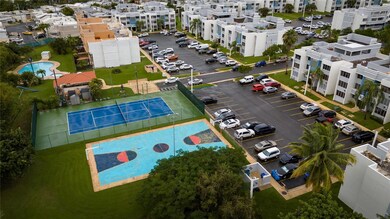 12 Ave Albolote unit PH 4B6, Guaynabo, PR 00969 - photo 3