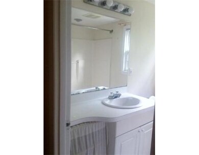 45 Richardson St unit 1, Billerica, MA 01821 - photo 4