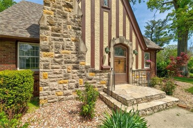 330 N 8th Ave E, Newton, IA 50208 - photo 4