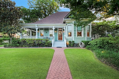 1301 Arlington St, Houston, TX 77008 - photo 7