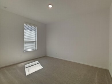 315 Paso Fino Dr, Alvin, TX 77511 - photo 5