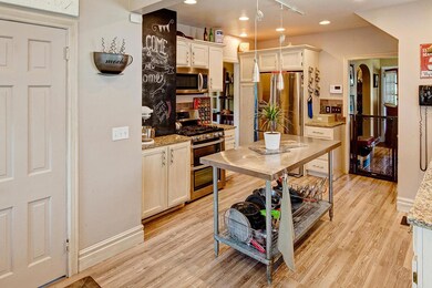 Kitchen - Wide
